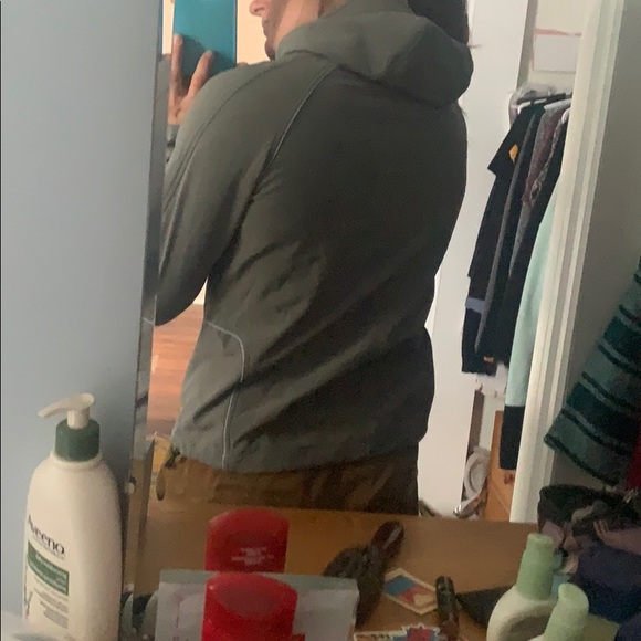 Level Six fleece lined shell - **mint condition** - Picture 4 of 6